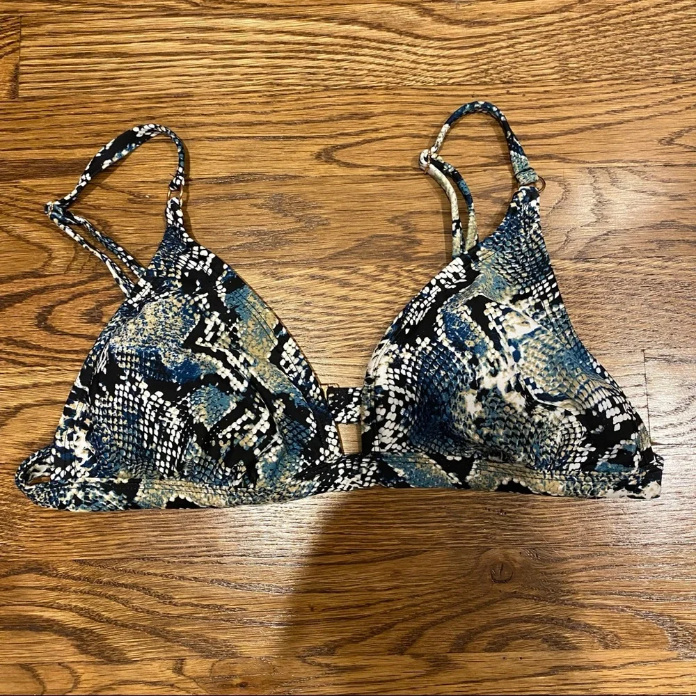 Snakeskin Bikini Set - Picture 8 of 9
